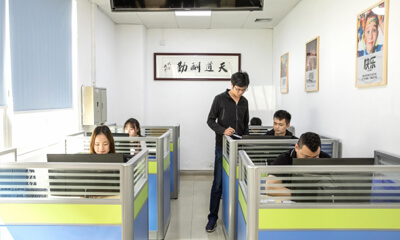 灌裝機(jī)廠家2019年最新報價是多少？