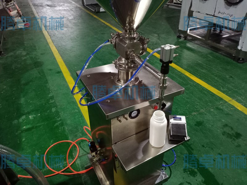 液體灌裝機 液體灌裝機