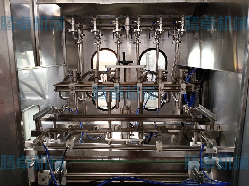 自動灌裝旋蓋機 自動灌裝旋蓋機