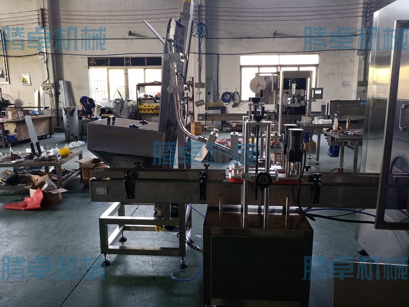 液體灌裝機(jī) 液體灌裝機(jī)